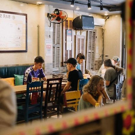 Tribee Kinh Hostel & Bar Хойан Экстерьер фото