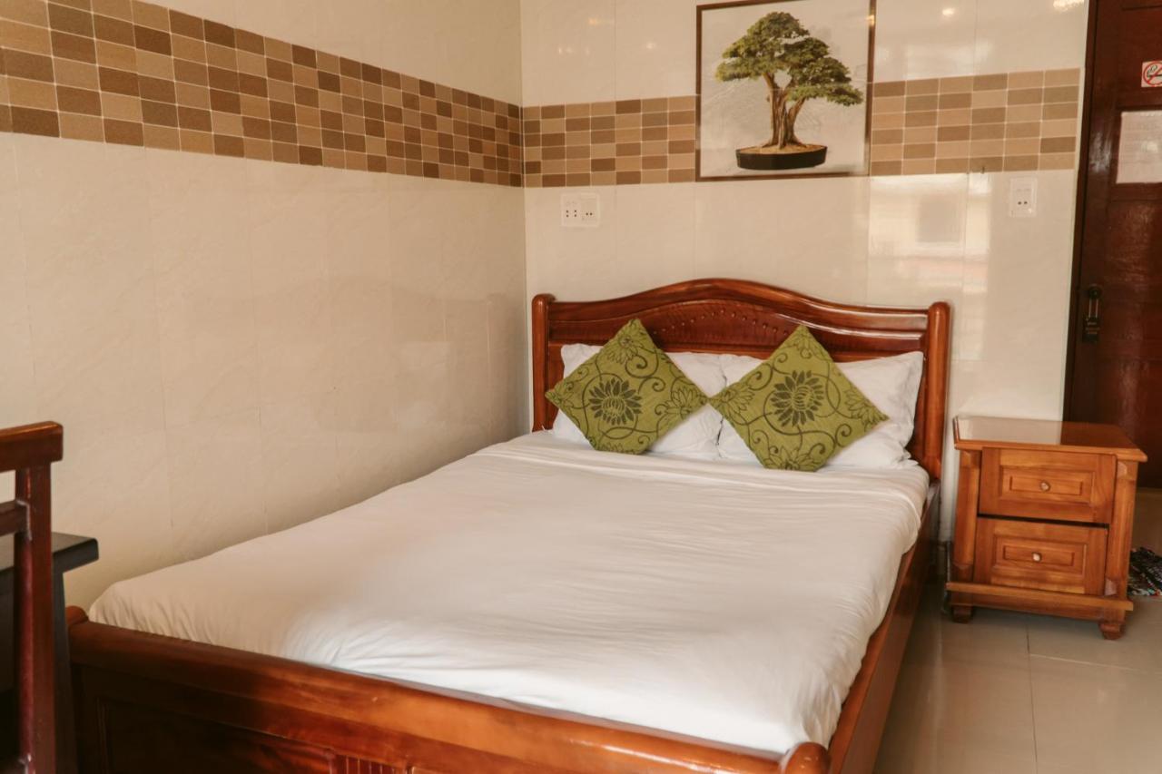 Tribee Kinh Hostel & Bar Хойан Экстерьер фото